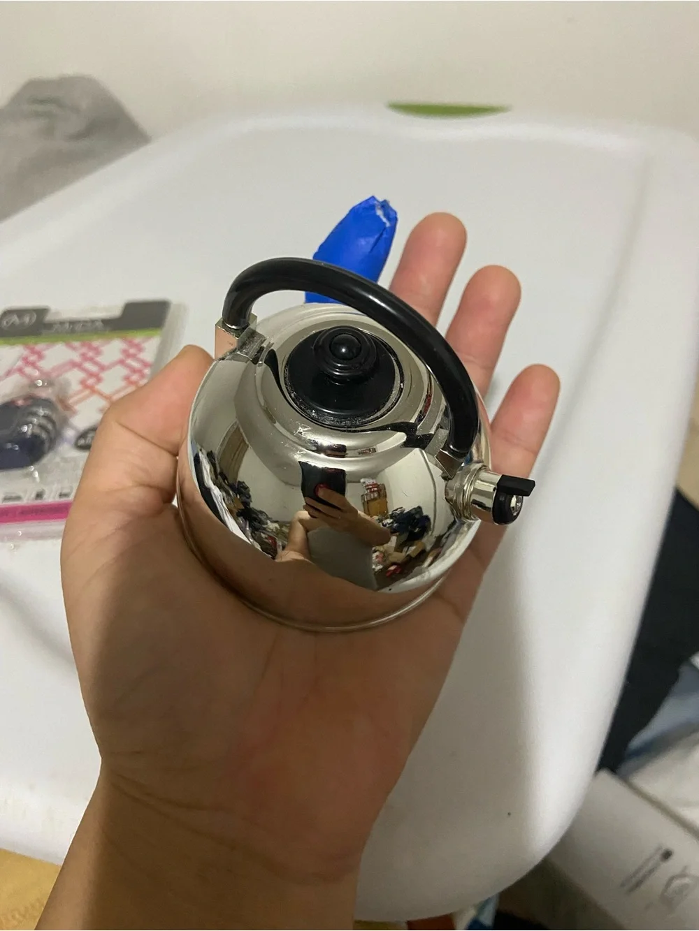Super cute silver small tea pot kitchen timer